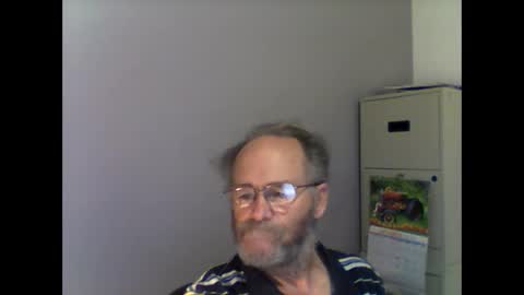 helopilot01 online show from October 4, 2025, 11:58 pm