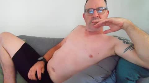 hempie1973 online show from January 8, 2026, 10:56 pm