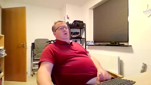 henrikrp1971 online show from December 20, 2025, 6:37 pm