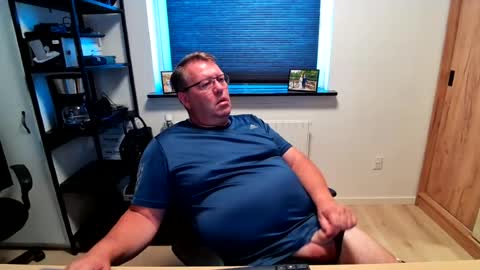 Snapshot of henrikrp1971 chatting on July 15, 2026, 11:59 am henrikrp1971 online show from July 15, 2026, 11:59 am