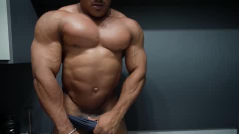 Henri online show from February 5, 2026, 10:36 pm