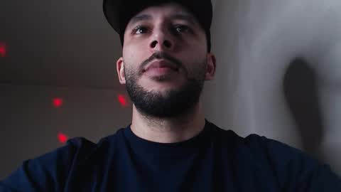 HenryAxe online show from November 7, 2025, 7:14 pm