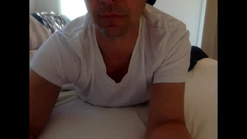 Snapshot of henryhipster chatting on October 3, 2025, 6:32 am Henryhipster  sub  spank useme new Europe Twink kiss first fit kinky naughty online show from October 3, 2025, 6:32 am