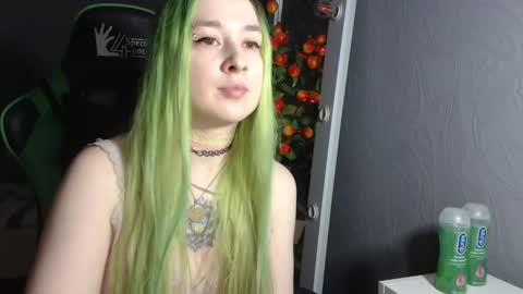 Hentaishiing online show from December 16, 2024, 4:38 pm