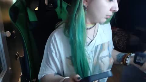 Hentaishiing online show from October 9, 2025, 10:08 pm