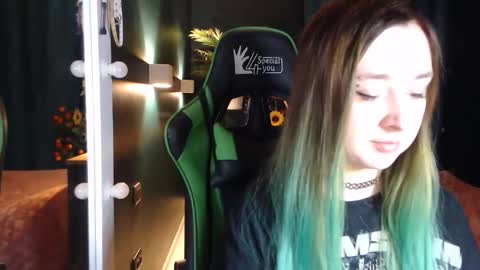 Hentaishiing online show from May 29, 2026, 7:01 pm