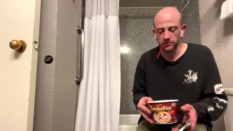 hentydoki online show from February 27, 2025, 7:12 am