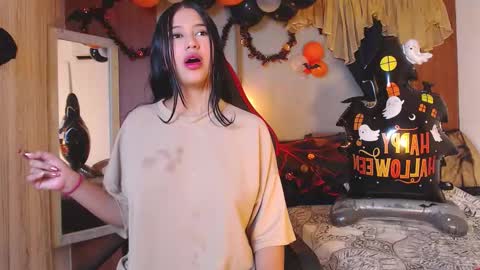 Snapshot of hera_divine chatting on October 21, 2025, 9:26 pm HERA online show from October 21, 2025, 9:26 pm