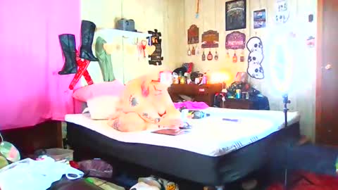 Snapshot of herculesnvenus chatting on February 23, 2026, 9:23 pm venus online show from February 23, 2026, 9:23 pm