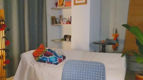 hercyqueen online show from March 31, 2026, 1:07 am