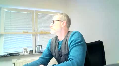 hering76 online show from April 1, 2026, 6:36 am
