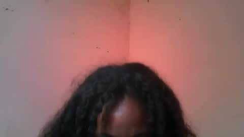 herisse01 online show from May 9, 2026, 9:47 am