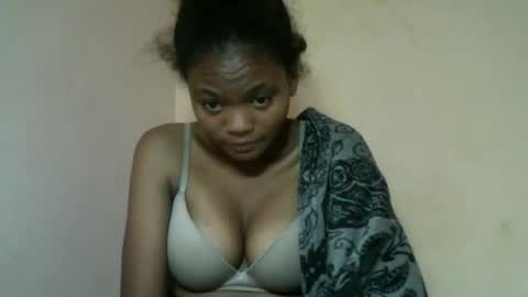 herisse01 online show from May 15, 2026, 11:01 pm