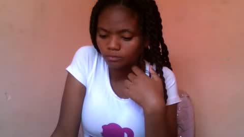 herisse01 online show from June 3, 2026, 6:38 am