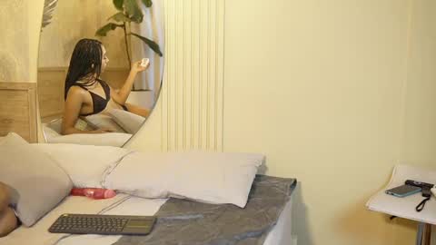 Hermione Scott online show from January 14, 2025, 1:28 pm