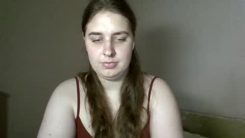 hess_luna_ online show from September 19, 2025, 9:00 am