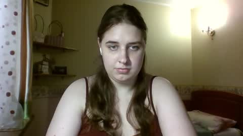 hess_luna_ online show from October 10, 2025, 9:08 am