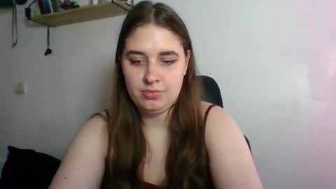 hess_luna_ online show from October 23, 2025, 9:08 am