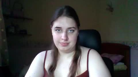 hess_luna_ online show from December 22, 2025, 10:23 am