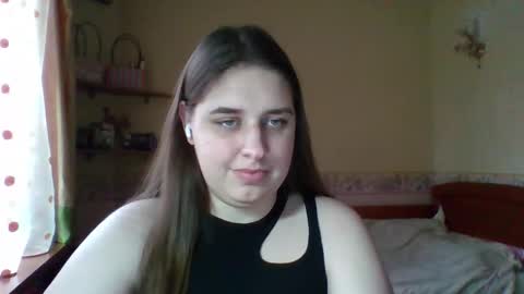 hess_luna_ online show from February 13, 2026, 10:11 am