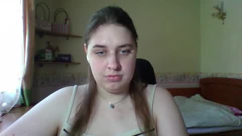 hess_luna_ online show from May 21, 2026, 9:05 am