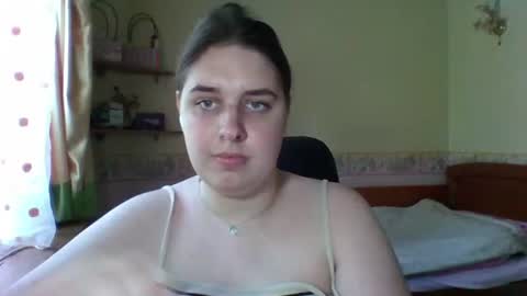 Snapshot of hess_luna_ chatting on June 17, 2026, 9:12 am hess_luna_ online show from June 17, 2026, 9:12 am