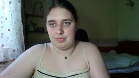Snapshot of hess_luna_ chatting on June 18, 2026, 9:09 am hess_luna_ online show from June 18, 2026, 9:09 am