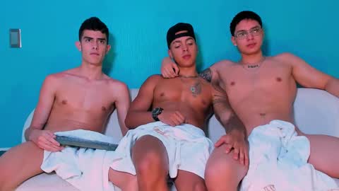 heteros men online show from March 16, 2026, 2:06 am