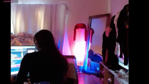 hevin69 online show from February 5, 2026, 9:30 pm