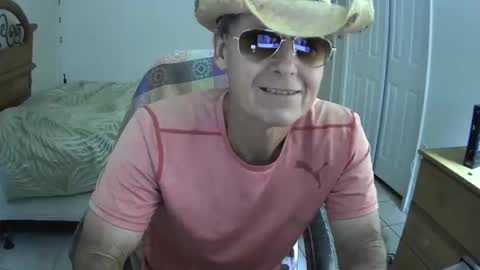 hewes1 online show from January 19, 2025, 3:32 pm