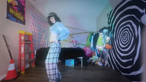 salem online show from September 14, 2025, 3:16 am