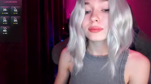  Nora  online show from December 27, 2024, 2:12 pm