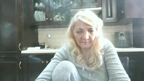 Snapshot of heyheygrey chatting on June 16, 2026, 3:25 pm Heyheygrey online show from June 16, 2026, 3:25 pm