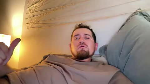 Snapshot of heyitsryan01 chatting on November 4, 2025, 6:07 pm heyitsryan01 online show from November 4, 2025, 6:07 pm