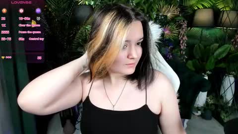 Amazing Mary  online show from November 11, 2025, 11:21 am