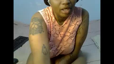 heyybanan online show from February 7, 2025, 6:56 pm