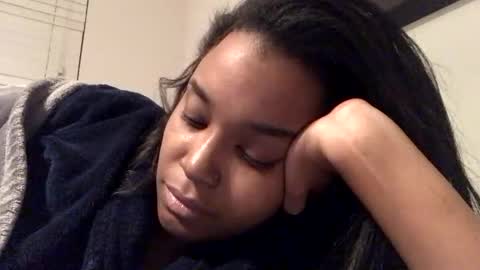 heyyou301990 online show from November 4, 2025, 5:50 am