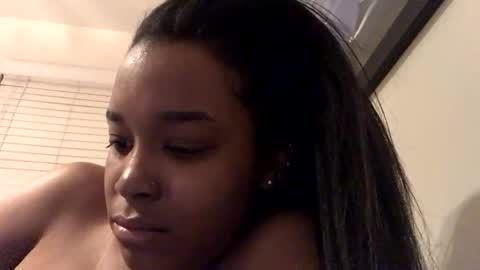 heyyou301990 online show from November 23, 2025, 11:15 pm