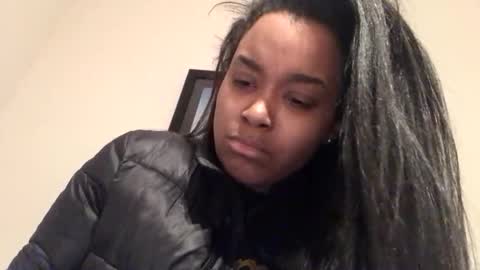 heyyou301990 online show from December 4, 2025, 4:33 am