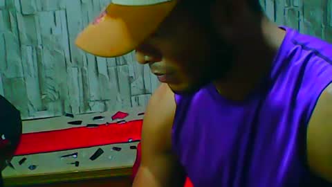 hhhjnf1 online show from September 22, 2025, 5:42 am