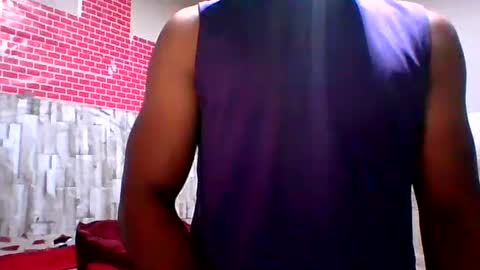 hhhjnf1 online show from October 6, 2025, 6:11 am