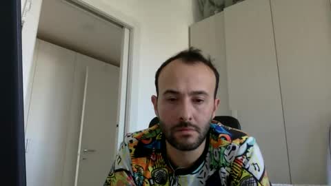 hhombre online show from October 27, 2025, 1:26 pm