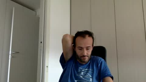 hhombre online show from July 13, 2026, 9:45 am