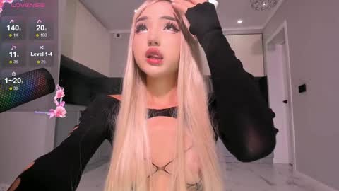 Mikio online show from February 15, 2026, 11:08 am