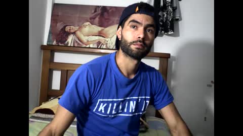 hideonbush online show from December 17, 2025, 11:49 am