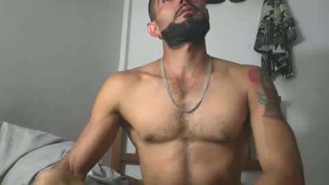 hideonbush online show from May 25, 2026, 3:23 am