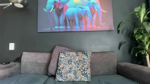 Terry and E online show from April 19, 2026, 2:16 pm