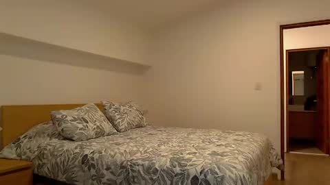 highnightz online show from May 24, 2026, 1:32 am