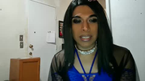 hihheelstranny online show from February 2, 2025, 8:57 am