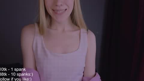 Snapshot of hihi_im_chloe chatting on January 25, 2025, 12:06 am Chloe online show from January 25, 2025, 12:06 am